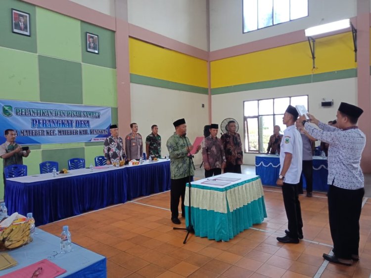 PENGURUS IRWAJA HADIRI PELANTIKAN KEPALA DUSUN V WAGE DESA MALEBER