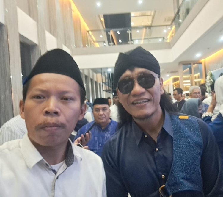 GUS MIFTAH DAN KEAJAIBAN KUN FAYAKUN ALLAH