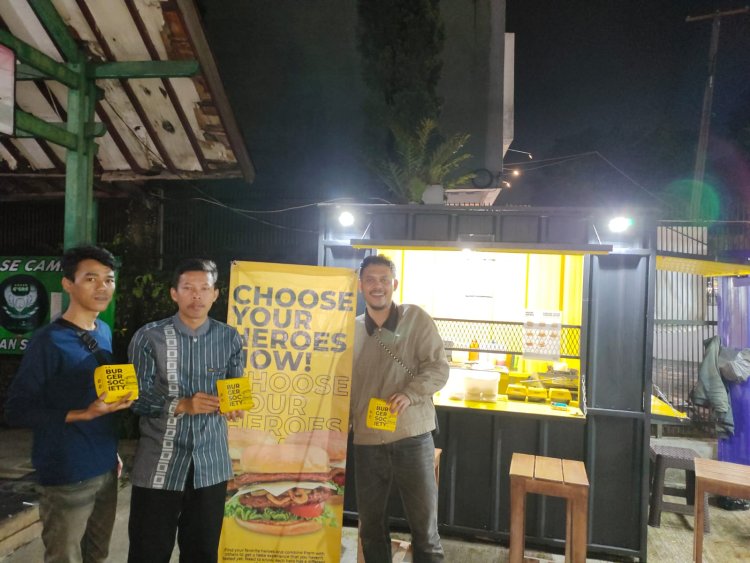 HERI ALUMNI PESANTREN AL-MUTAWALLY DAN USAHA BURGER