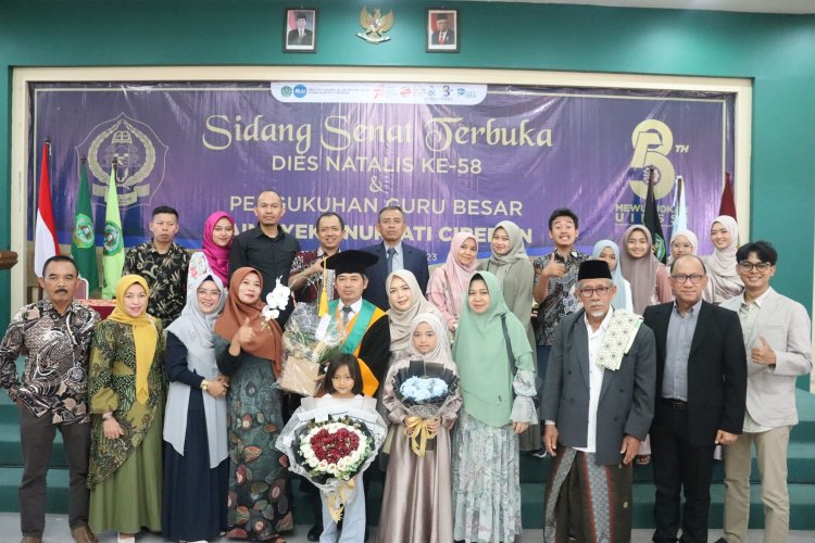 BANGGA, ULTAH KUNINGAN DIHADIAHI PROFESOR SEJARAH