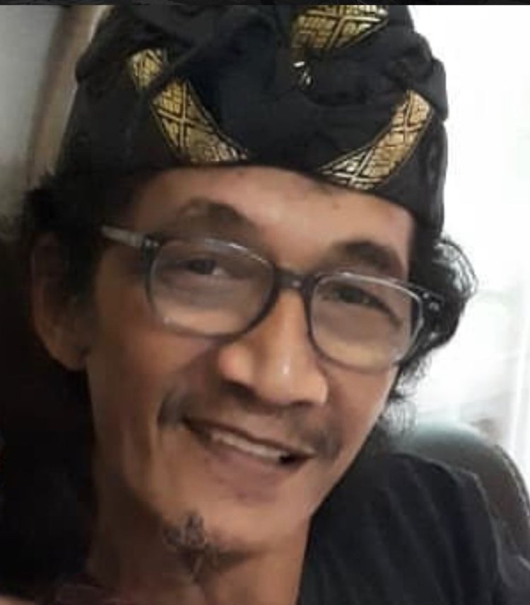 Meng-Harkat & Martabat-kan Keset VERSUS Meng-Keset-kan Harkat & Martabat