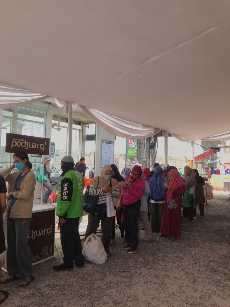 KAFE SOSIAL PEDJUANG GELAR AM1N BAZZAR, SEDIAKAN PAKET SEMBAKO MURAH RP 11.000,-