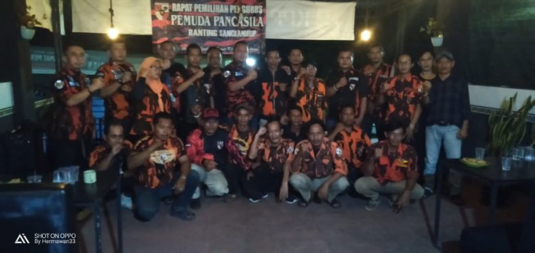 SAHRONI DIPERCAYA JADI KETUA PEMUDA PANCASILA DESA SANGKANURIP