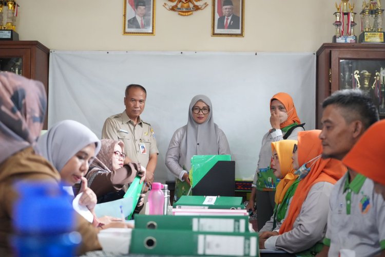 PROKLIM RW 01 BADAK UTARA DIVERIFIKASI LAPANGAN OLEH KEMENTRIAN LINGKUNGAN HIDUP DAN KEHUTANAN INDONESIA