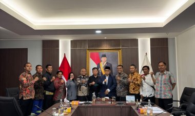 FRAKSI DPRD GERINDA DKI JAKARTA SIAP PERJUANGAN APIRASI FPTHSI TERKAIT PPPK PARUH WAKTU