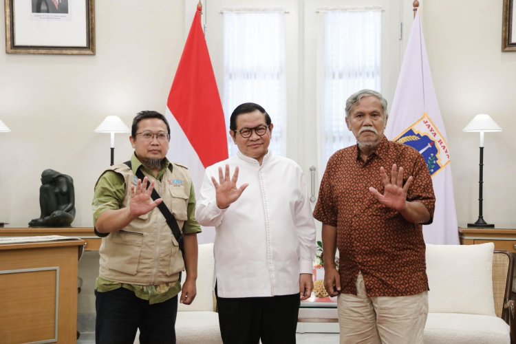 URBAN FARMING JATINEGARA KAUM TERTAHAN AKIBAT 6 BIDANG LAHAN BELUM BEBAS